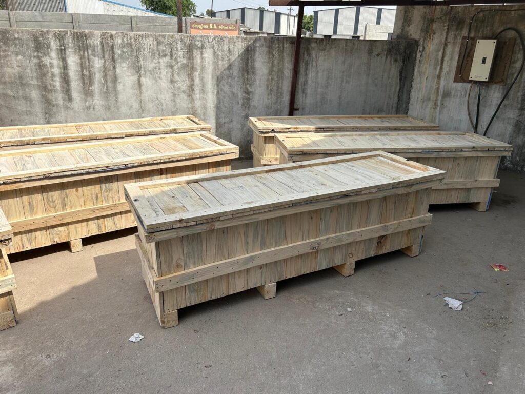 export pinewood box